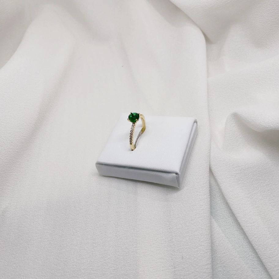 Anel Solitário Verde - 18k — foto 1